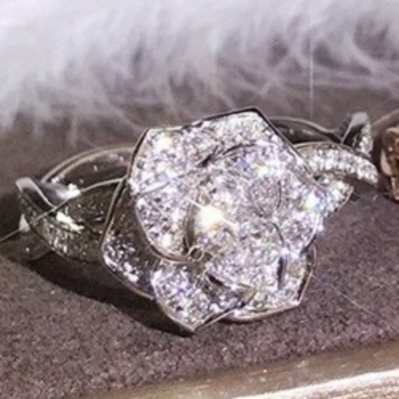 Jewelry - SOLD. & SS925 RHINESTONE DIAMOND ROSE